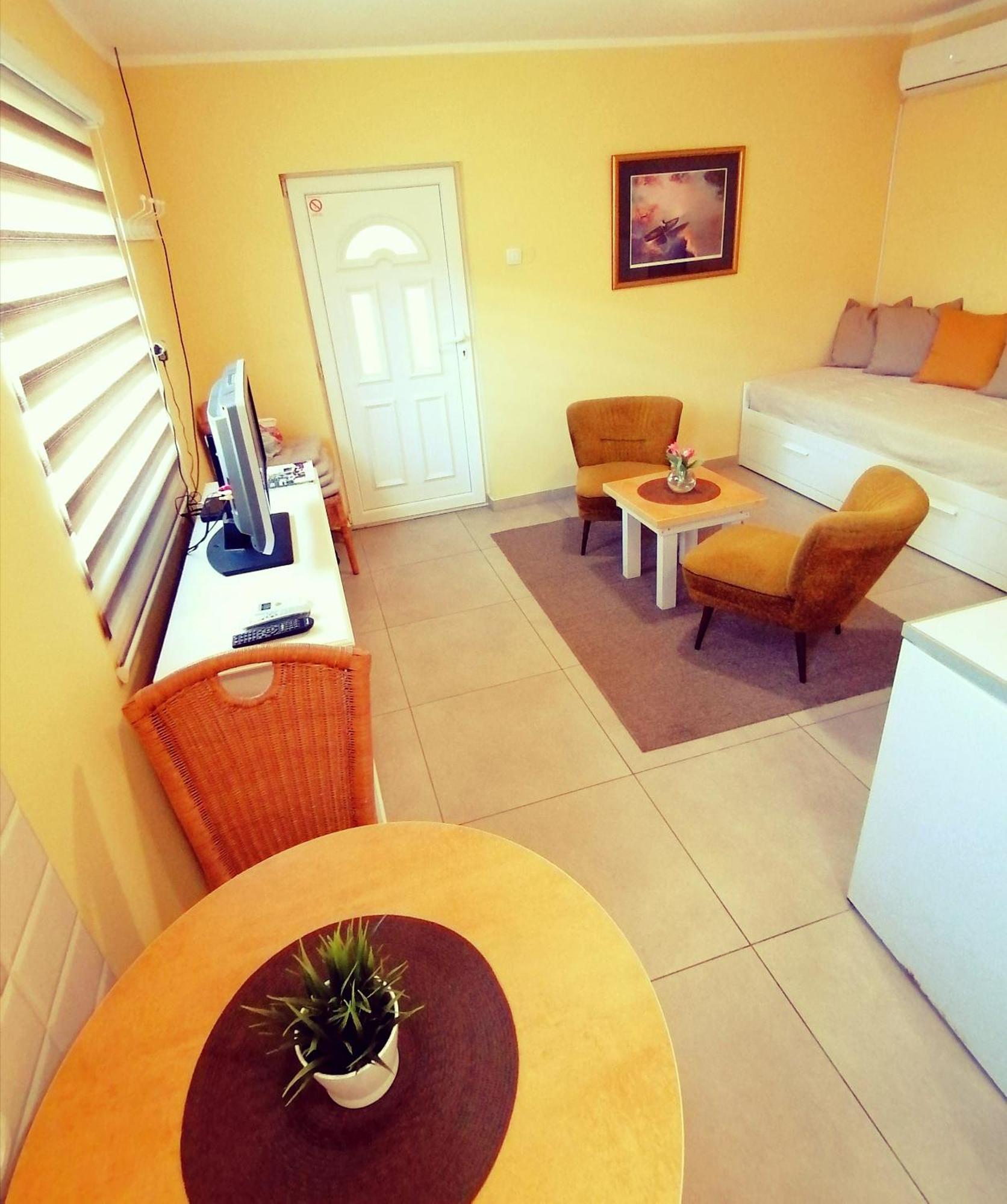 Sara Apartment *
